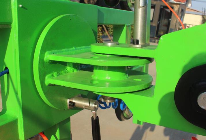 Rotation plate of Vacuum Glass Lifter robot.jpg
