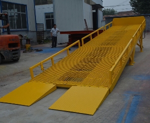 6 Ton Hydraulic Mobile Container Yard Ramps for Warehouse