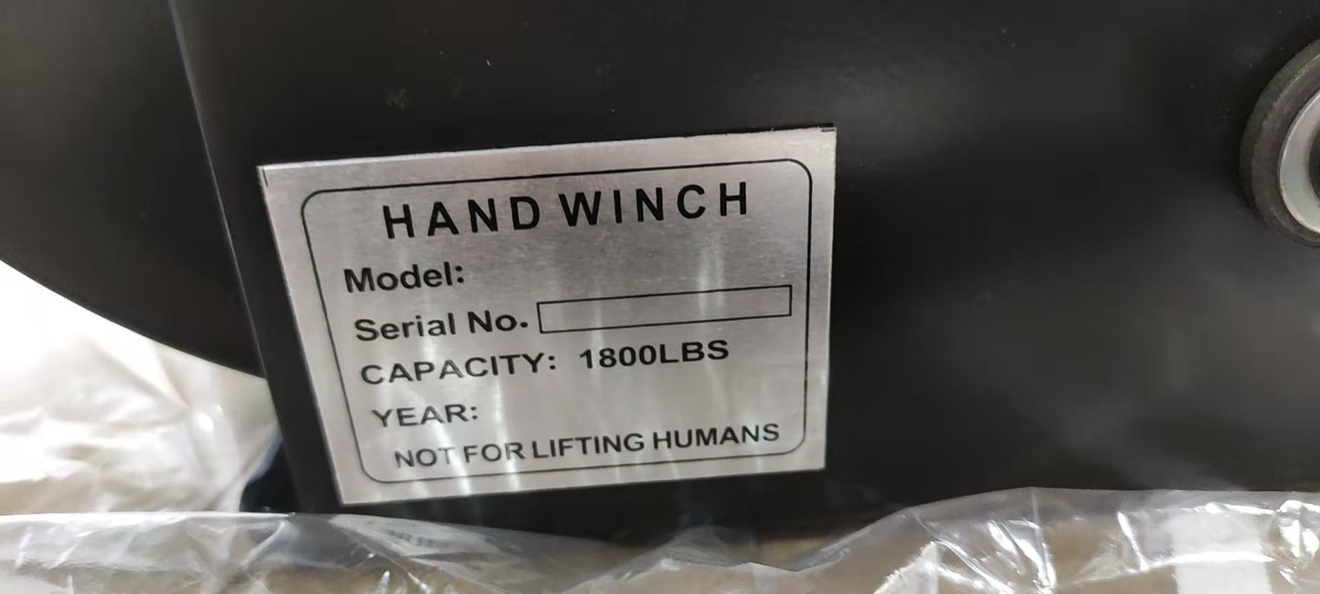 Two handle hand winch 1800LBS delivered to Spain3.jpg