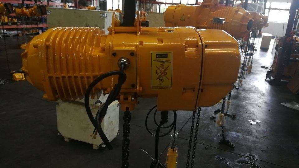Site photos of 500kg dual speed electric chain hoist made in 2021,6-3.jpg