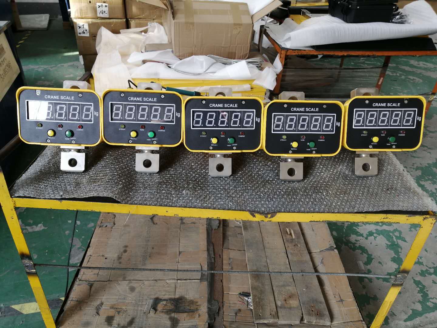 1ton and 3ton remote scale, crane scale china manufacturer.jpg