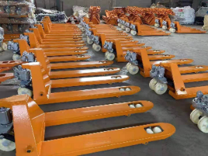 Interested in buying a hand pallet truck from El Salvador