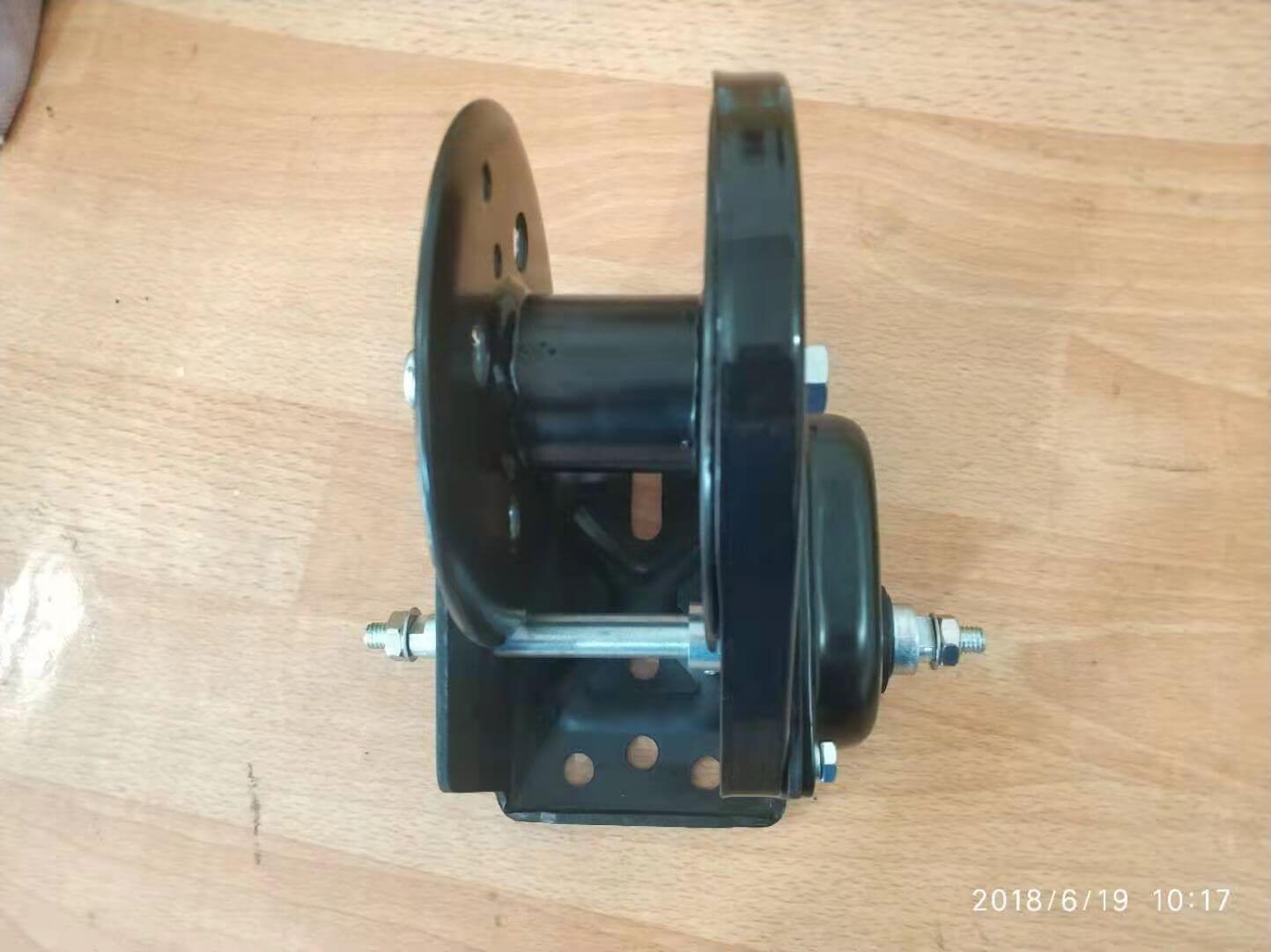 double handle manual winch made in china by RAMHOIST-4.jpg