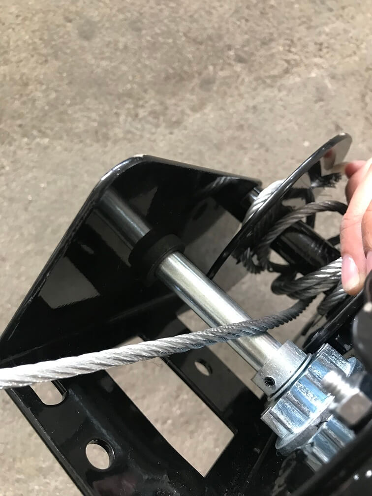 800lb double handle manual winch in black color-4.jpg