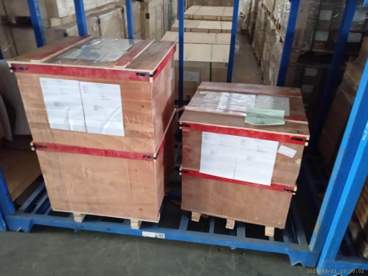 JACK HYDRAULIC COMPLETE, CAPACITY 1000 TONS-with self-locking function is in shanghai warehouse with invoice and packing list pasted on-2.jpg