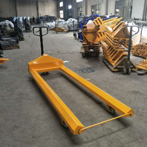 China 2000 kg to 5000kg Extra Long Hand Pallet Truck with fork length of 1500 mm to 3000m