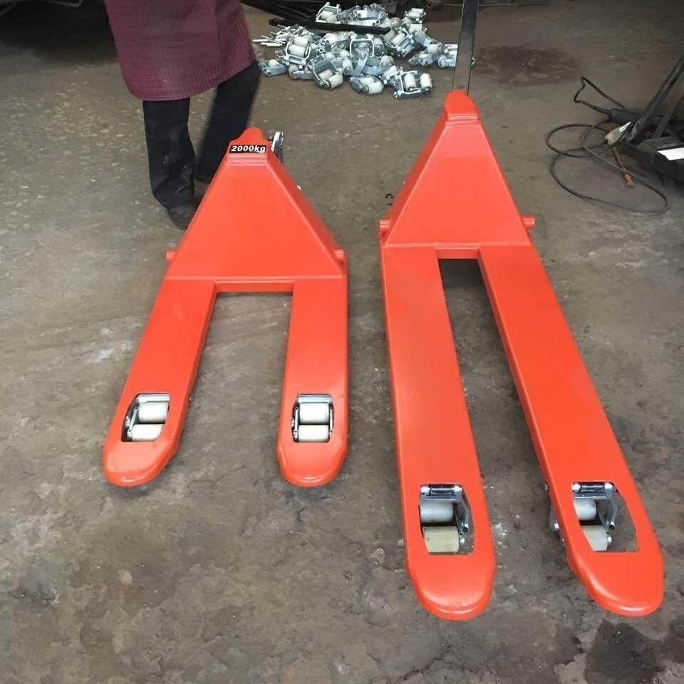China Customized Hand Pallet Truck Manufacturers, Suppliers, Factory - 103.jpg
