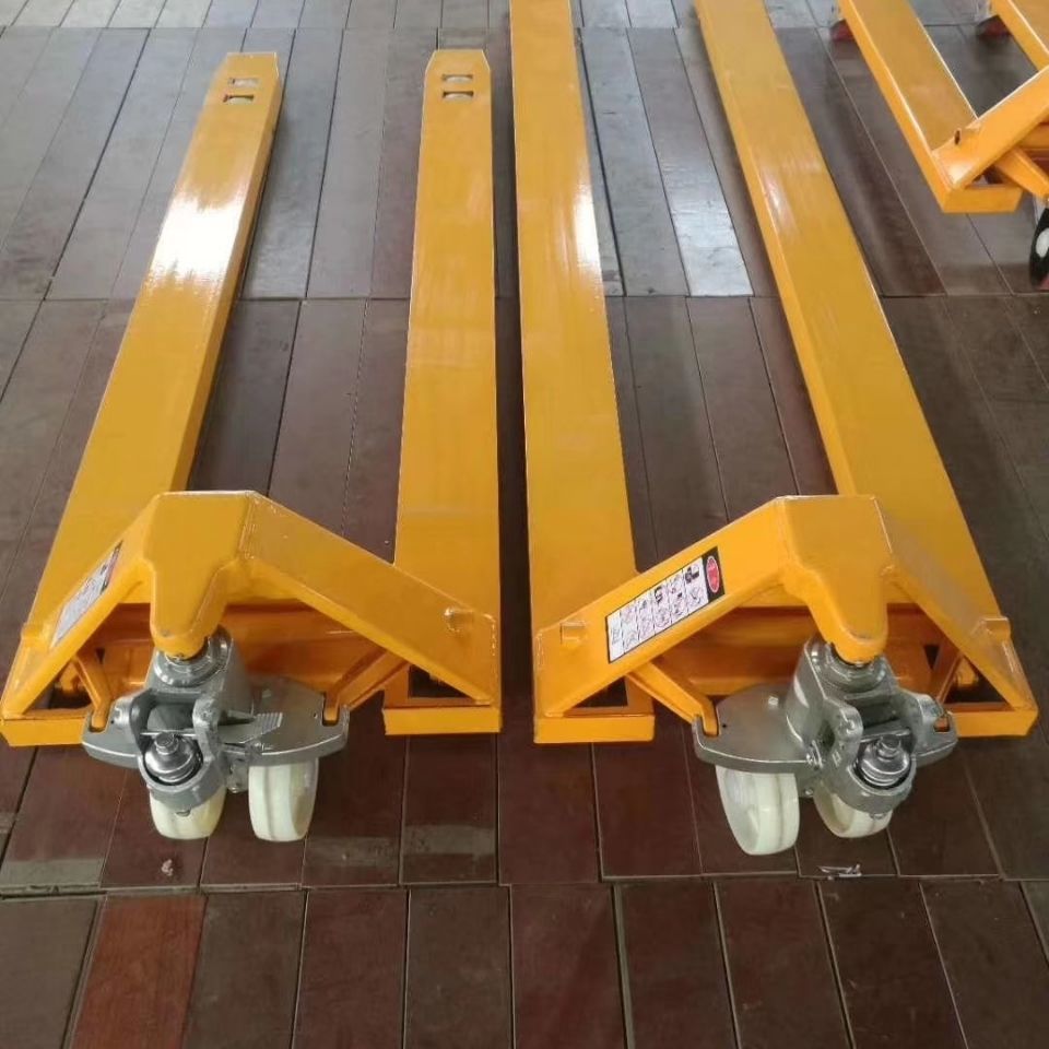 China Customized Hand Pallet Truck Manufacturers, Suppliers, Factory - 149.jpg