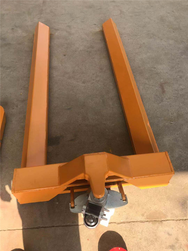 China Customized Hand Pallet Truck Manufacturers, Suppliers, Factory - 153.jpg