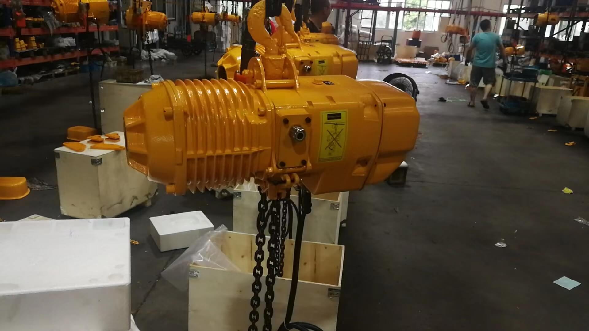 Site photos of 0.5t dual speed electric chain hoist made in 2022,7-5.jpg