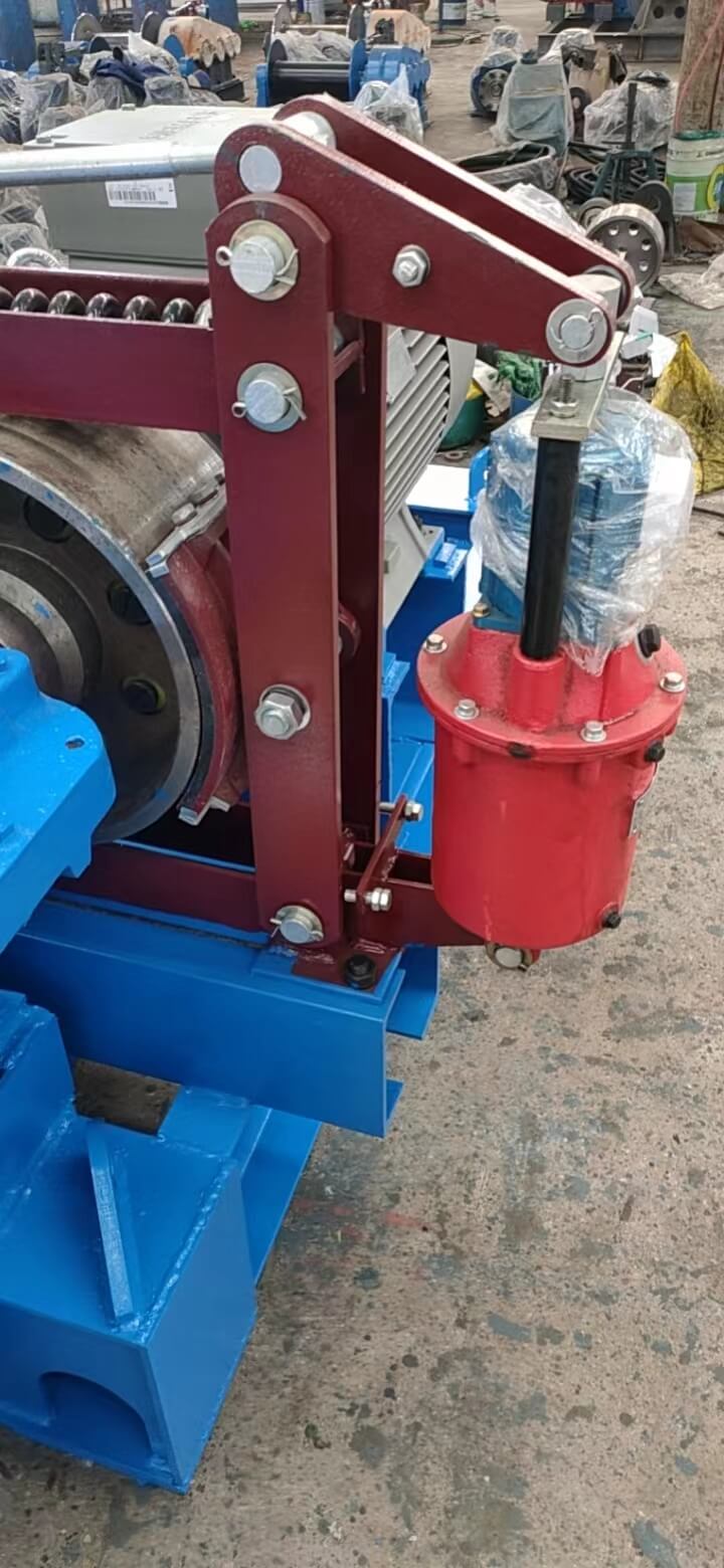 Site photos of 16 ton Building Electric Winch (Pulling cable winch)-3.jpg