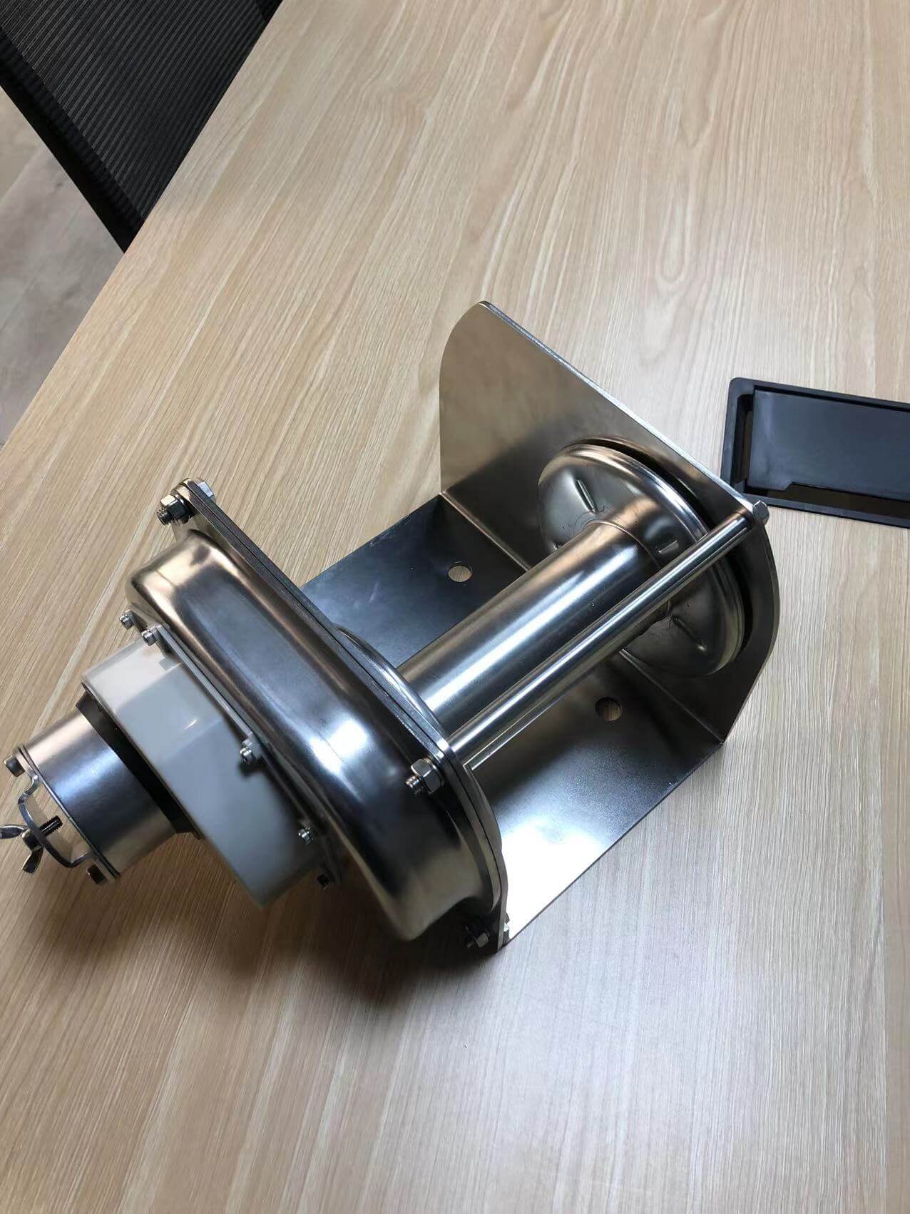 heavy duty manual winch made of Stainless steel A2  AISI 304-1.jpg